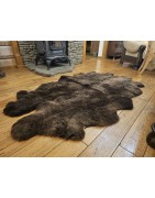 Lammfell Teppiche & XXL Felle kaufen | 100% Natur & Handarbeit
